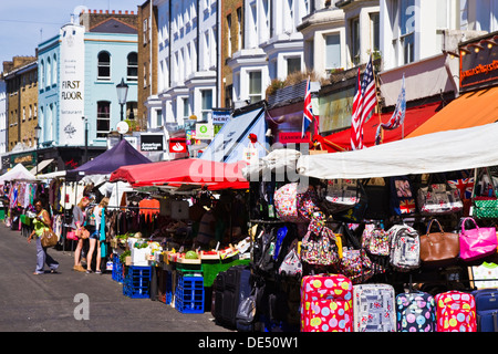 La rue Portobello Road Market-London Banque D'Images