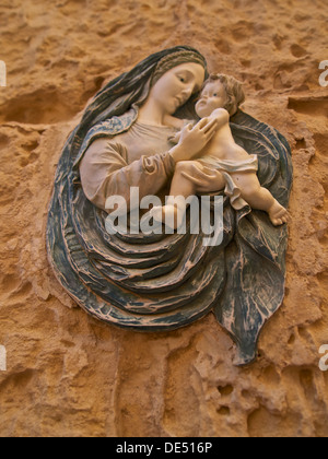 Madonna et l'enfant plaque murale sur l'île de Malte, ville fortifiée de Mdina Banque D'Images