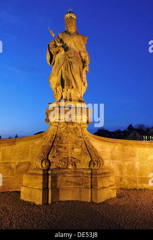 statue-de-l-imp-ratrice-cunegonde-sur-le-pont-inf-rieur-bamberg-au