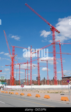 Grues dans la nouvelle zone de développement, HafenCity Hamburg