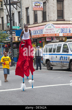 Les Indiens de l'Ouest, des Caraïbes Kiddies Parade & Festival, tenu le samedi précédant la fête du Travail West Indian Parade à Brooklyn, NY Banque D'Images