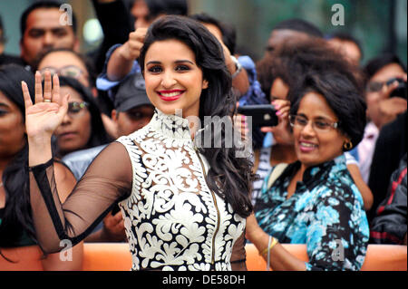 Toronto, Ontario, Canada. 11e Août, 2013. PARINEETI CHOPRA actrice assiste à la première de 'UN' Romance Desi aléatoire au Roy Thomson Hall le 11 septembre 2013 à Toronto, Canada. /ZUMAPRESS.com/Alamy Vidyashev © Igor Live News Banque D'Images