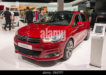 Francfort, Allemagne. 12e Août, 2013. Salon international de l'automobile de Francfort (IAA) 2013. Citroen C4 Crédit : Alexey Zarubin/Alamy Live News Banque D'Images