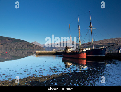 Étincelle vitale à Inveraray Harbour en hiver Banque D'Images