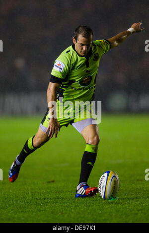 Londres, UK - Vendredi 13 septembre 2013. Northampton Saints' Stephen Myler. Au cours de l'action l'Aviva Premiership match joué au stade de Twickenham Stoop, London Crédit : Graham Wilson/Alamy Live News Banque D'Images