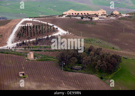 La campagne de la région près de Ségeste dans la province de Trapani, en Sicile. Banque D'Images