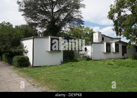 La maison de famille à la cité moderniste Hansaviertel à Berlin Allemagne Banque D'Images