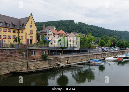 Port de rivière Tauber dans Wertheim, Bade-Wurtemberg, Allemagne Banque D'Images