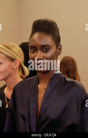 Londres, Royaume-Uni. 14 septembre 2013. Les coulisses de la mode la plus belle vitrine pour la London Fashion Week SS14 au Grand Connaught Rooms à Londres. © Elsie Kibue / EK13 Photos/Alamy Live News Banque D'Images