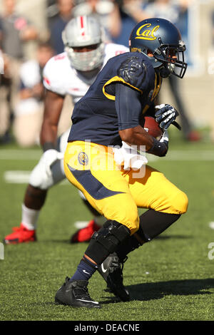 Berkeley, CA, USA. 14e Août, 2013. 14 Septembre 2013 : Brendan Bigelow de la Cal Bears pendant une perte 52-34 à l'Ohio St. à Buckeyes California Memorial Stadium à Berkeley, Californie. © csm/Alamy Live News Banque D'Images