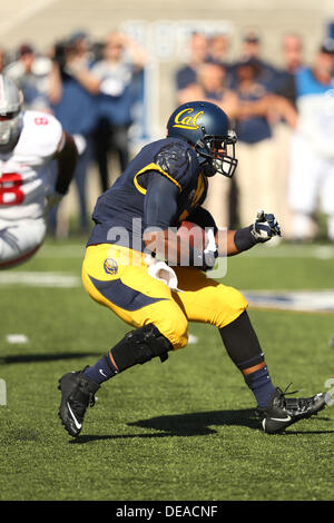 Berkeley, CA, USA. 14e Août, 2013. 14 Septembre 2013 : Brendan Bigelow de la Cal Bears pendant une perte 52-34 à l'Ohio St. à Buckeyes California Memorial Stadium à Berkeley, Californie. © csm/Alamy Live News Banque D'Images