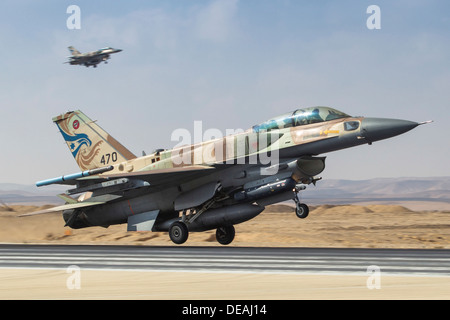 De l'air israélienne (IAF) F-16I en avion de chasse au décollage Banque D'Images