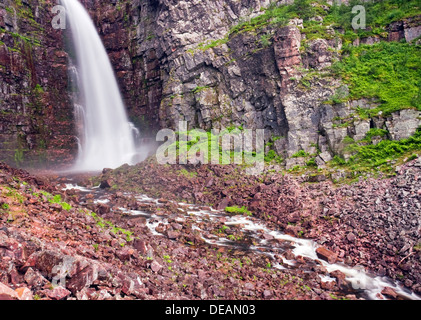 Fulufjaellet Njupeskaer Cascade, parc national, comté de Dalécarlie (Suède, Scandinavie, Europe Banque D'Images