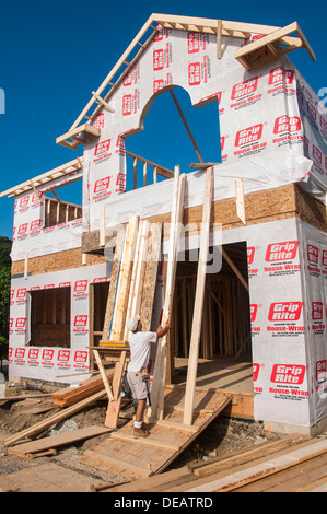 Nouvelle maison avec couvercle papier de l'humidité Banque D'Images