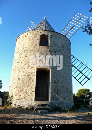 Ile de Porquerolles,Moulin du Bonheur,Var, Provence-Alpes-Cote d'Azur, France Banque D'Images