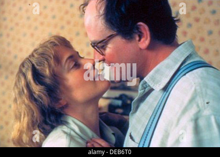 IRIS 2001 Touchstone Pictures film avec Kate Winslet et Hugh Bonneville Banque D'Images