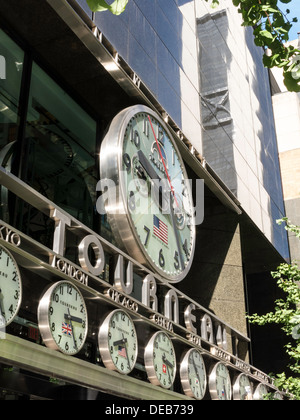 Tourneau Luxury Watch retailer au 12 East 57th Street à NYC 2013 Banque D'Images