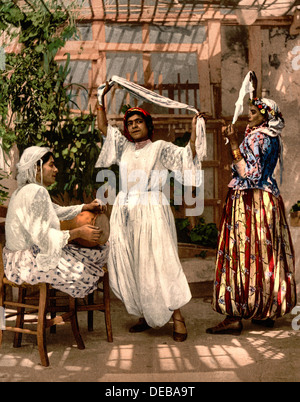 Les filles de la danse arabe, Alger, Algérie, circa 1900 Banque D'Images