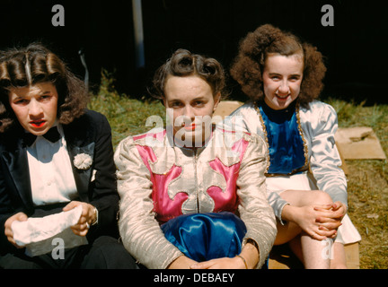 "Backstage" au "girlie show" à la Virginia State Fair, Rutland, Septembre 1941 Banque D'Images