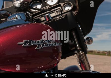 Logo moto Harley Davidson sur le côté d'un cycle Touring Street Glide 2012 Banque D'Images