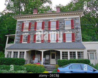 Quartier historique de Dickeyville sur la PNSR depuis le 12 juillet 1972 sur les routes de l'Weathedsville Pickwick et Gwynn's Falls de Baltimore, Maryland. Banque D'Images