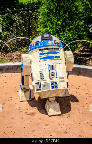 La brique lego R2D2 personnage Star Wars au Parc Legoland Florida Banque D'Images