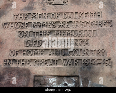 Inscriptions sur Ecully War Memorial 1914-19, Midlothian, Ecosse, Royaume-Uni Banque D'Images