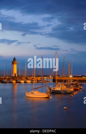 Phare de l'ancien port de pêche, Port Haliguen, Quiberon, côte de Morbihan, Bretagne, France, Europe Banque D'Images