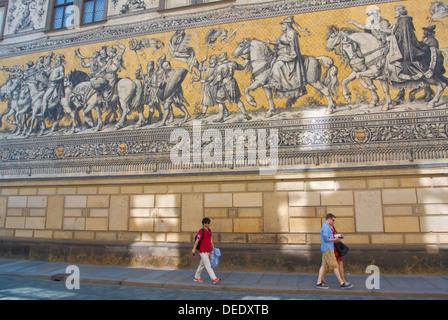 Fürstenzug la Procession des Princes en peinture Augustusstrasse Altstadt la vieille ville Dresde Allemagne Europe centrale Banque D'Images