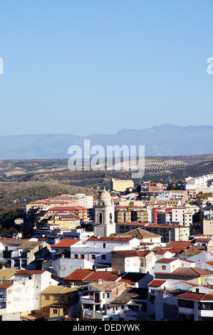 Vue de la ville et de l'église des encarcacion, loja, province de Grenade, Andalousie, Espagne, Europe de l'ouest. Banque D'Images