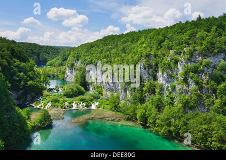Lac Gavanovac et lac Milanovac, le parc national des Lacs de Plitvice, classé au Patrimoine Mondial de l'UNESCO, la Croatie, l'Europe Banque D'Images