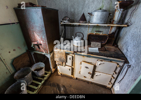 La base de recherche W, abandonnés et laissés en 1959 sur l'Île Detaille, Crystal Sound, ci-dessous le cercle antarctique, l'Antarctique Banque D'Images