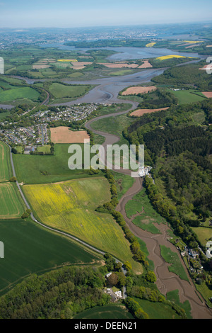 Village Saint allemands menant à Tamar River dans la région de Plymouth, Devon, Angleterre, Royaume-Uni, Europe Banque D'Images