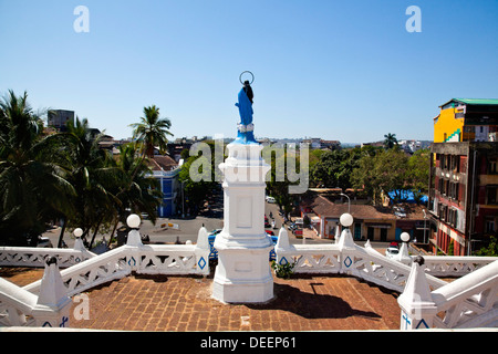 Statue de Notre Dame de l'Immaculée Conception, Notre Dame de l'Eglise de l'Immaculée Conception, Panaji, Goa, Inde Banque D'Images