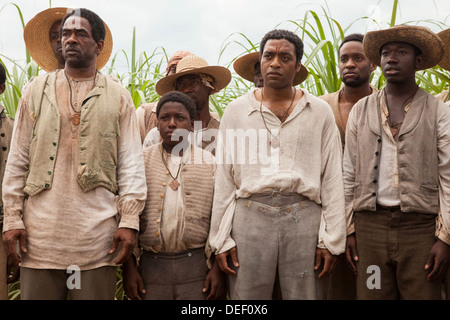 12 ANS UN ESCLAVE 2013 Fox Searchlight Pictures film avec Chiwetel Ejiofor en pantalon gris Banque D'Images