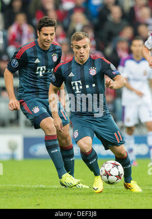 Munich, Xherdan Shaqiri (C) avec le ballon au cours de l'UEFA Champions League Groupe D match de foot entre FC Bayern Munich et le CSKA Moscou à München Arena de Munich, Allemagne, 17 septembre 2013. Photo : Marc Müller/dpa Banque D'Images