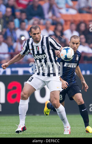 Giorgio Chiellini (Juventus), Rodrigo Palacio (Inter), 14 septembre 2013 - Football / Soccer : Italien 'Serie' un match entre l'Inter Milan Juventus 1-1 au Stadio Giuseppe Meazza de Milan, Italie. (Photo de Maurizio Borsari/AFLO) Banque D'Images