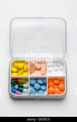 Assorted pills avec tambourin Banque D'Images