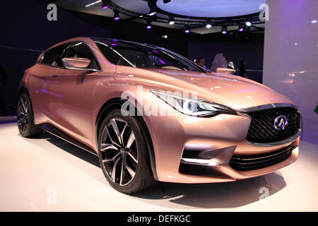 Francfort, Allemagne. 17 août, 2013. International Motor Show de Francfort, en Allemagne. Infiniti Q30 concept car à la 65ème IAA de Francfort, Allemagne, le 17 septembre 2013 © philipus/Alamy Live News Banque D'Images