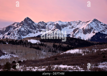 Mears crête et l'Sneffels Range dans l'hiver, Uncompahgre National Forest, Colorado, États-Unis d'Amérique, Amérique du Nord Banque D'Images
