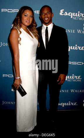 New York, New York, USA. 17 août, 2013. Joueur de football VICTOR CRUZ et ELAINA WATLEY assister au 80e anniversaire de l'Esquire Esquire et lancement du Réseau a tenu à Highline étapes. © ZUMAPRESS.com/Alamy Kaszerman Nancy/Live News Banque D'Images
