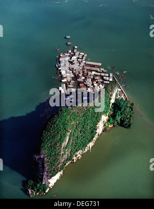 Koh Panyee, un village musulman sur pilotis, Phang Nga Bay, Thaïlande, Asie du Sud, Asie Banque D'Images
