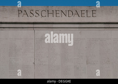 Les noms des soldats australiens disparus inscrits sur Mémorial National Australien, Villers-bretonneux, France Banque D'Images