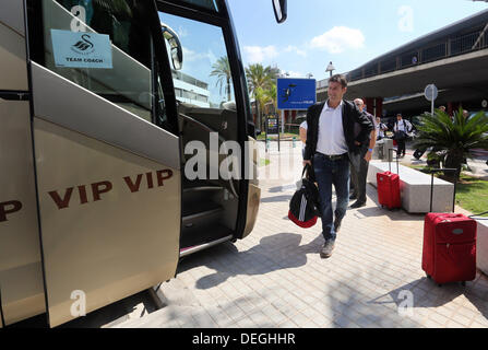 Le mercredi 18 septembre 2013 Photo : Manager Michael Laudrup arrivant à l'Aéroport de Valence. Re : Swansea City FC les joueurs et les employés qui voyagent à l'Espagne pour leur UEFA Europa League match contre Valence. Credit : D Legakis/Alamy Live News Banque D'Images