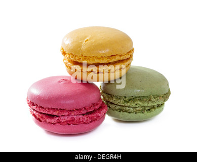 Macarons français. Isoler sur fond blanc Banque D'Images