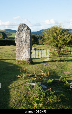 Pierre commémorative pour le Jubilé d'argent de 1952-1977 à Leusdon à Dartmoor Banque D'Images