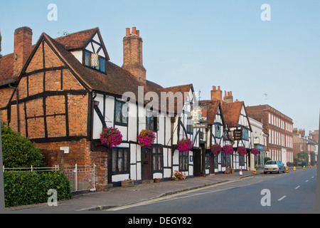Kings Arms pub à Amersham, apparaît dans le film "Quatre mariages et un enterrement". Banque D'Images