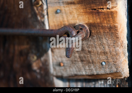 Grungy, Rusty et crochet de verrouillage de l'Œil Banque D'Images