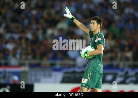 Kanagawa, Japon. 14e Août, 2013. (Cerezo Jin-Hyeon Kim) Football / Soccer : 2013 J.Division de Ligue 1 match entre entre Yokohama F Marinos 1-1 Cerezo Osaka chez Nissan Stadium à Kanagawa, Japon . Mm. Kenzaburo © Matsuoka/AFLO/Alamy Live News Banque D'Images