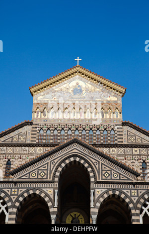 Low angle view of a cathedral, Cathédrale d'Amalfi, Ravello, Province de Salerne, Campanie, Italie Banque D'Images